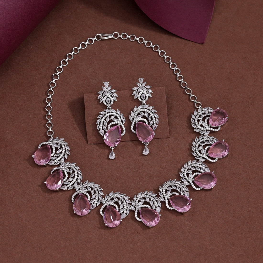Diva Necklace Set