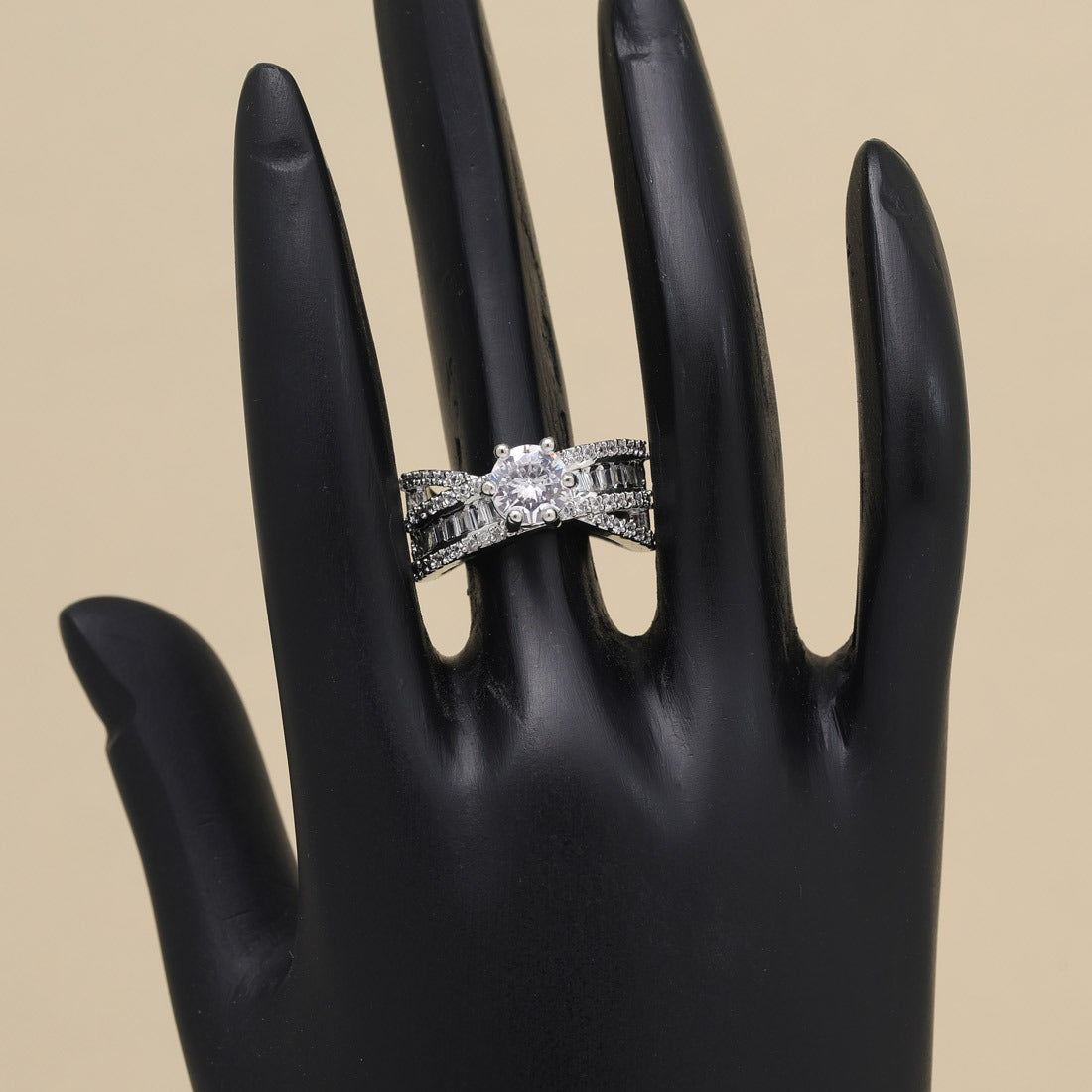 Glorious Ring