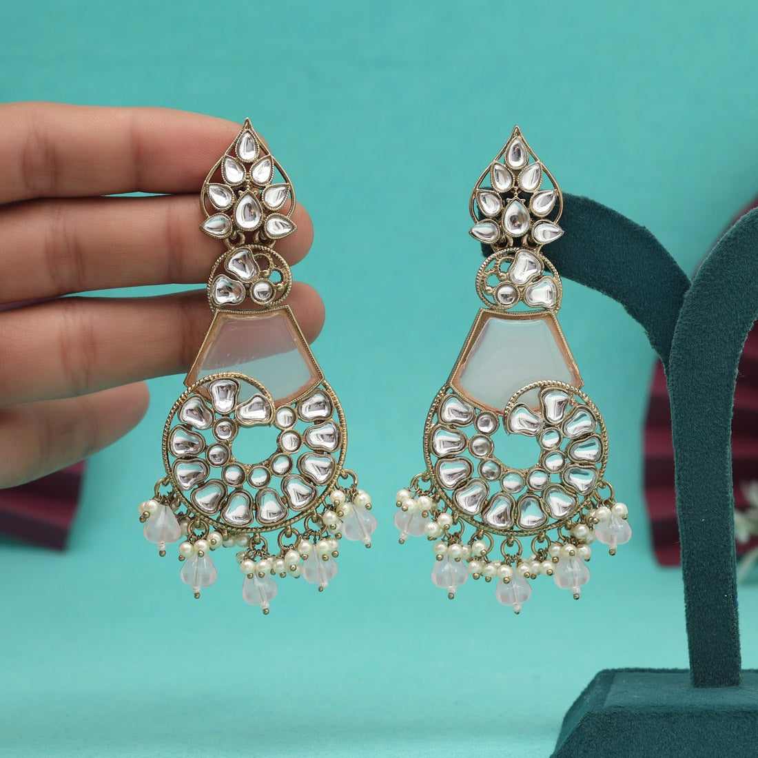 Anvi Earrings