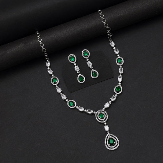 Evelina Necklace Set