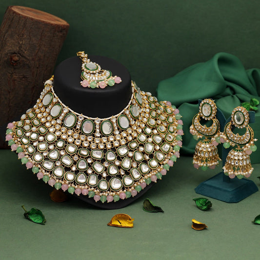 Kareena Necklace Set