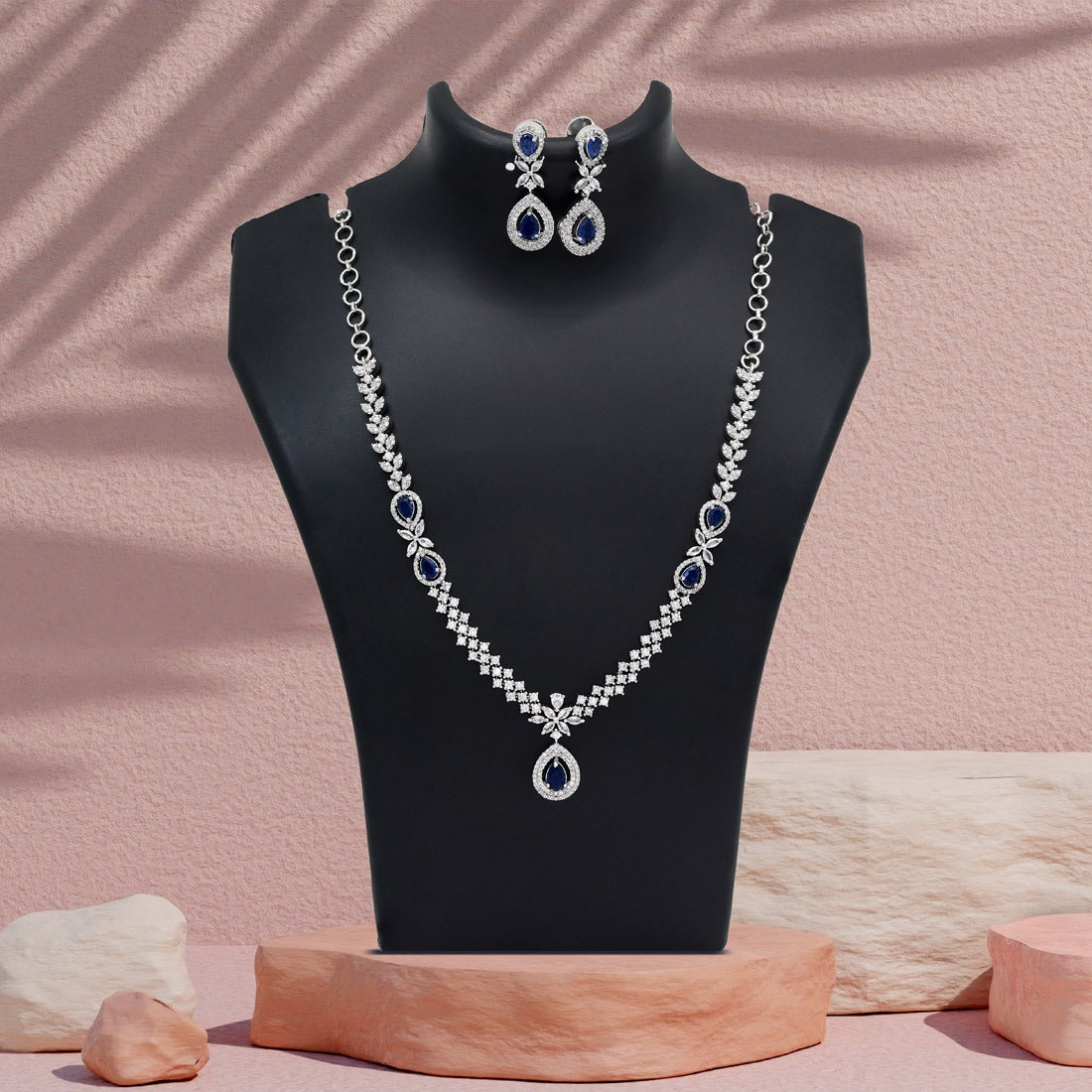 Nazy Necklace Set