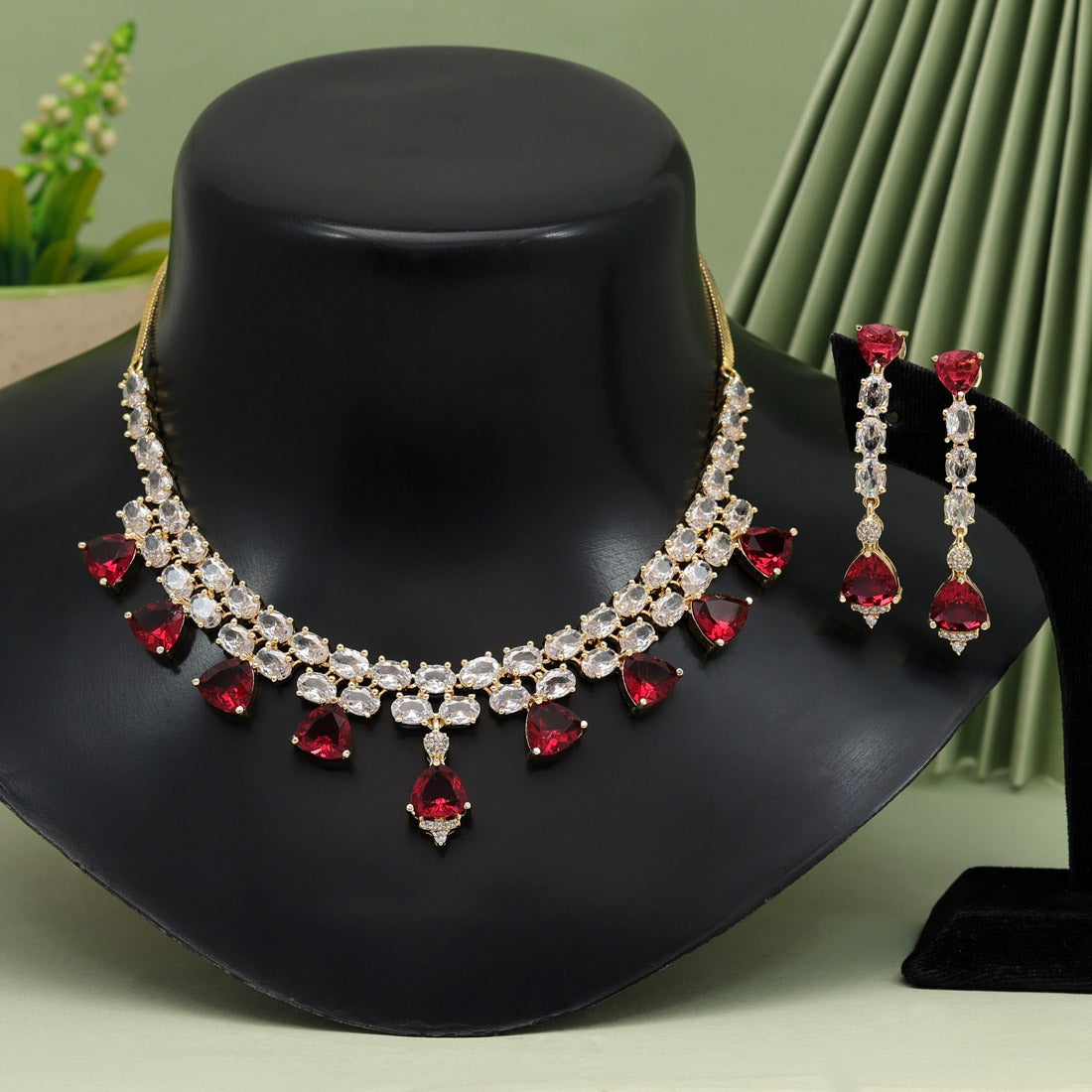 Aahana Necklace Set