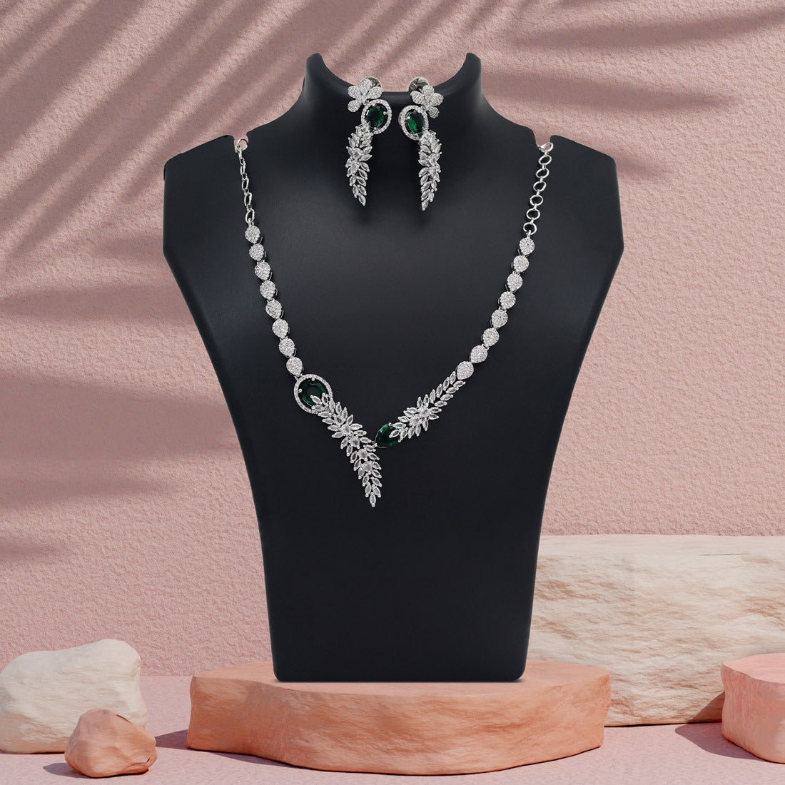 Nova Necklace Set
