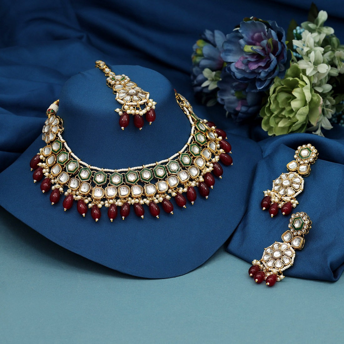 Lavaniya Necklace Set