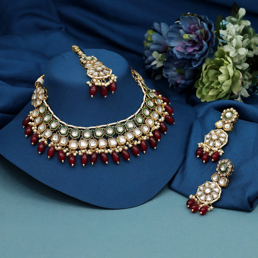 Lavaniya Necklace Set