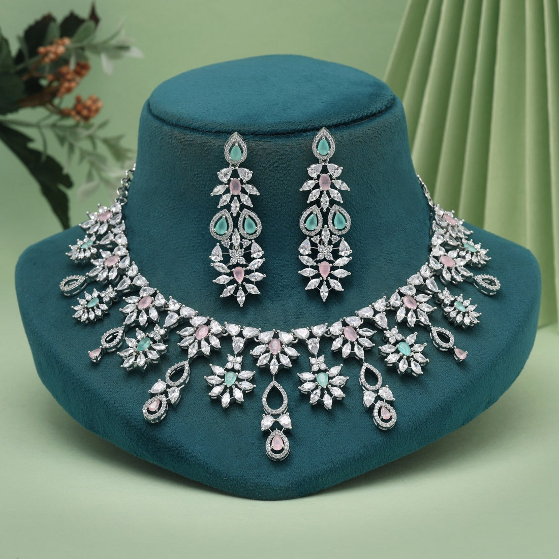Isabelle Necklace Set