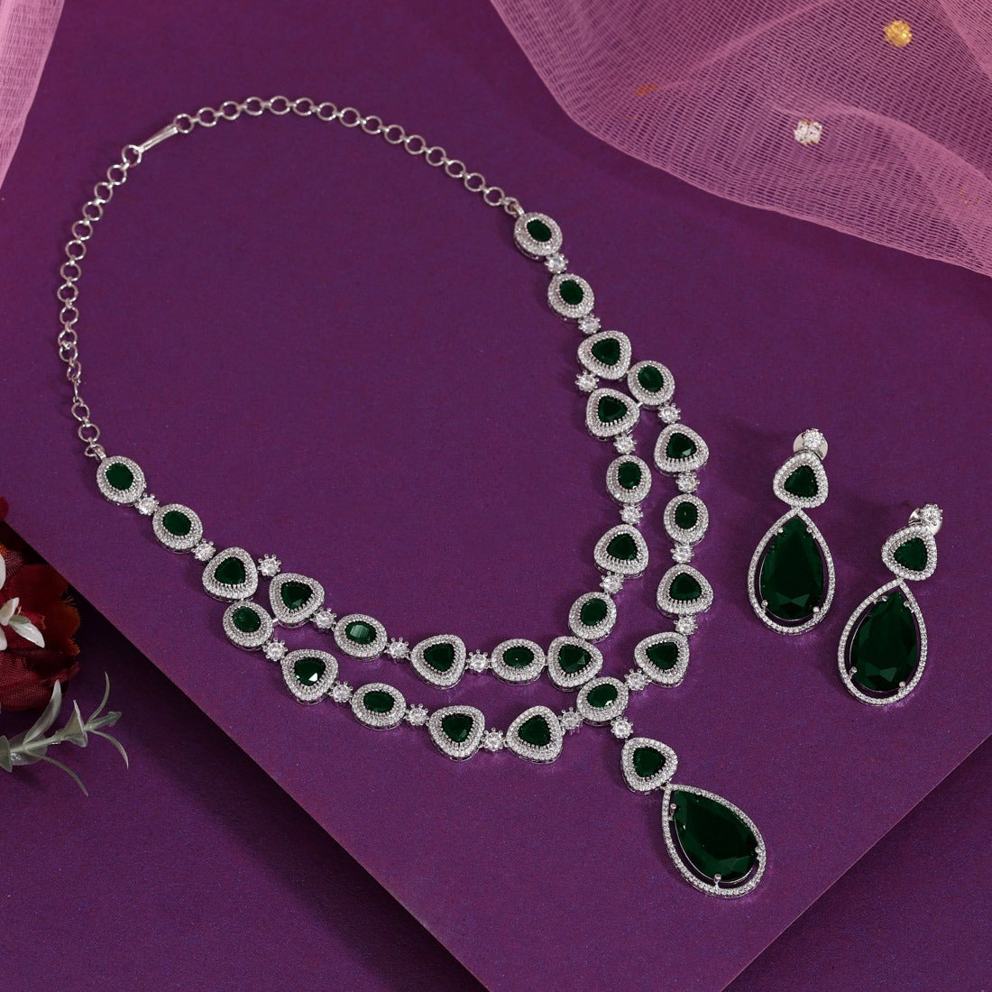 Green Glitz Necklace Set