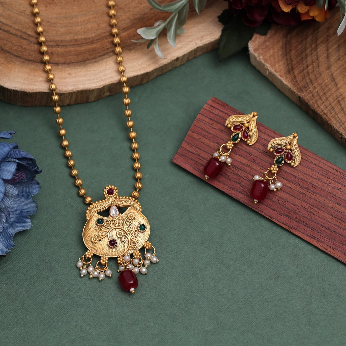 Necklace Set
