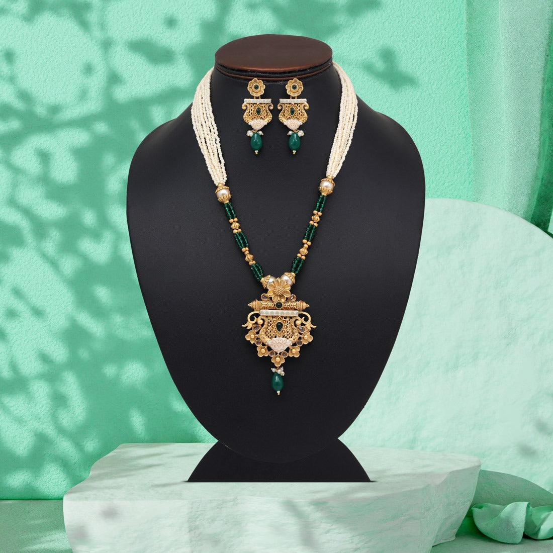 Gauri Necklace set