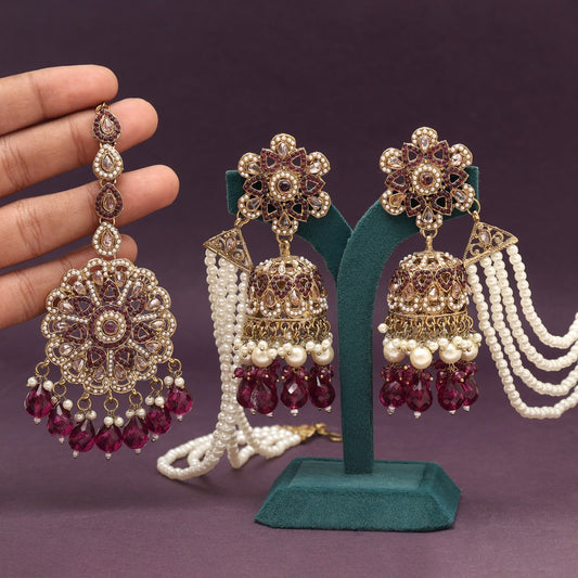 Sargun Earrings And Maang Tikka