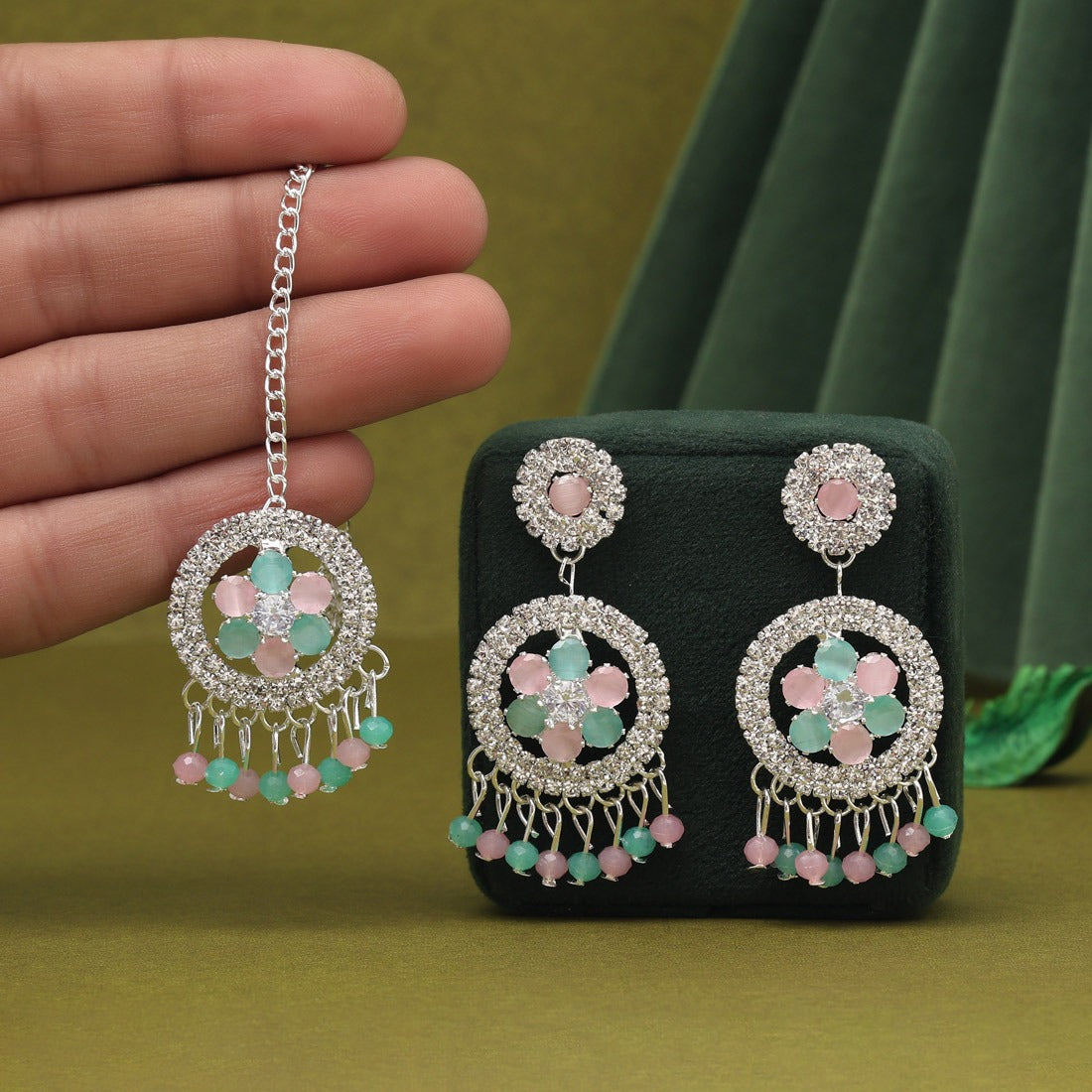 Kanika Maang Tikka Set